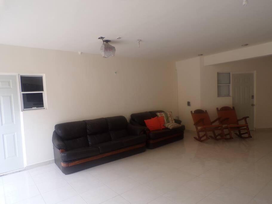 Apartamento Central: Wi-Fi Rápido y Cerca del Río Hermosillo Exterior photo